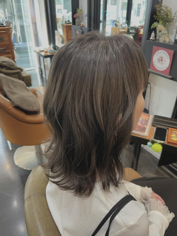 抜け感カラーでおしゃれに☆