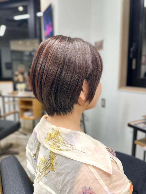 横顔が映える大人のショート