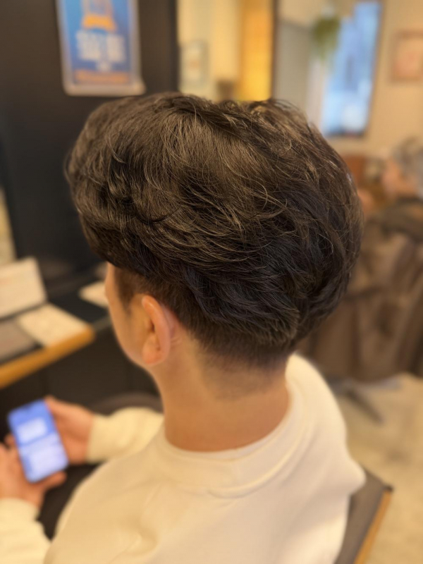 清潔感のある大人メンズパーマ