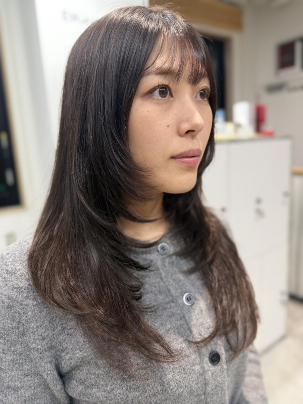 軽やかに動く！大人レイヤースタイル